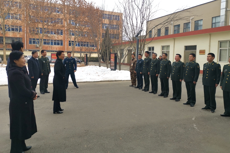 半岛官方下载入口|藁城区领导走访慰问驻藁部队官兵(图2)